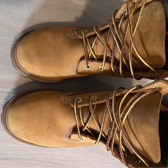 Timberland boots size 4 Men/6 Women - Picture 3 of 4